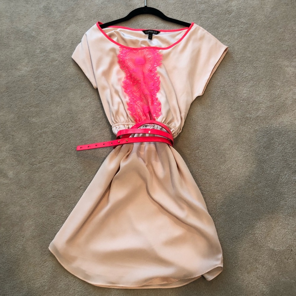 Nude/pink dress with lace detail